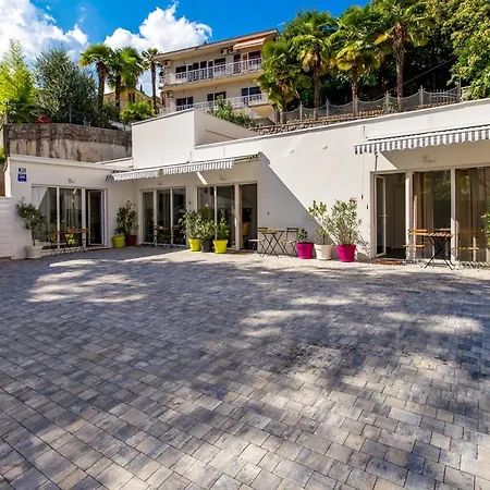 Ferienhaus Bernie Opatija, Prime Location, Parking, Open All Year Round