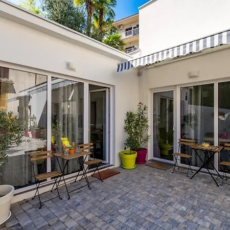 Bernie Opatija, Prime Location, Parking, Open All Year Round Opatija