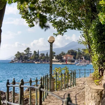 Bernie Opatija, Prime Location, Parking, Open All Year Round Ferienhaus *